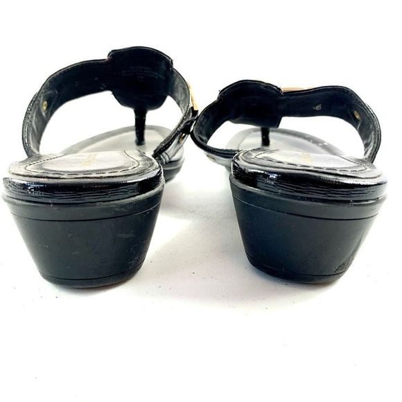 Marc Fisher Women’s Sz 9M Black Thing Heel Metal Detail Sandals - Picture 8 of 10